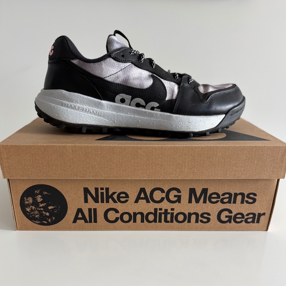 Nike ACG Locate SE Black/Wolf Grey Hyper Pink 9M/10.5W